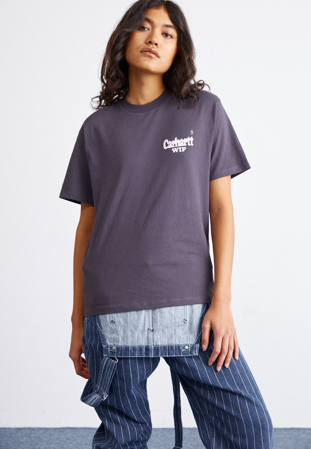 

Футболка с принтом SPREE HALFTONE Carhartt WIP, угольно/белый