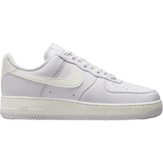 

Кроссовки WMNS Air Force 1 '07 НН Nike, цвет Helley Traube/Beige/Grün/Schwarz
