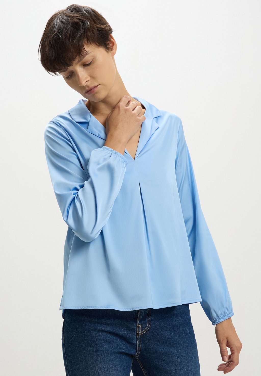 Блузка V-образный вырез Calliope, цвет azzurro рубашка in with rouches calliope цвет azzurro