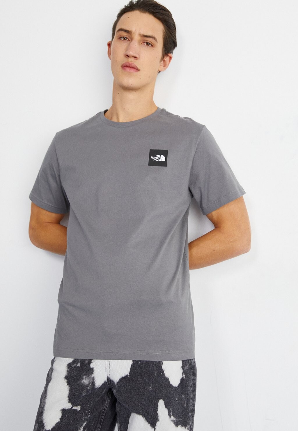 

Футболка с принтом COORDINATES TEE The North Face, цвет smoked pearl