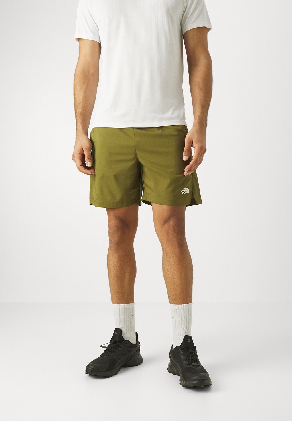 

Спортивные шорты The North Face, лесной оливковый