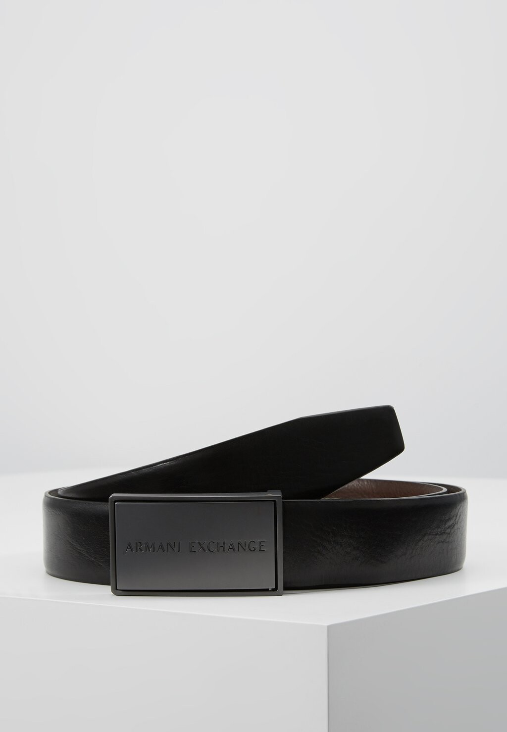 

Ремень REVERSIBLE BELT Armani Exchange, черный/темно-коричневый