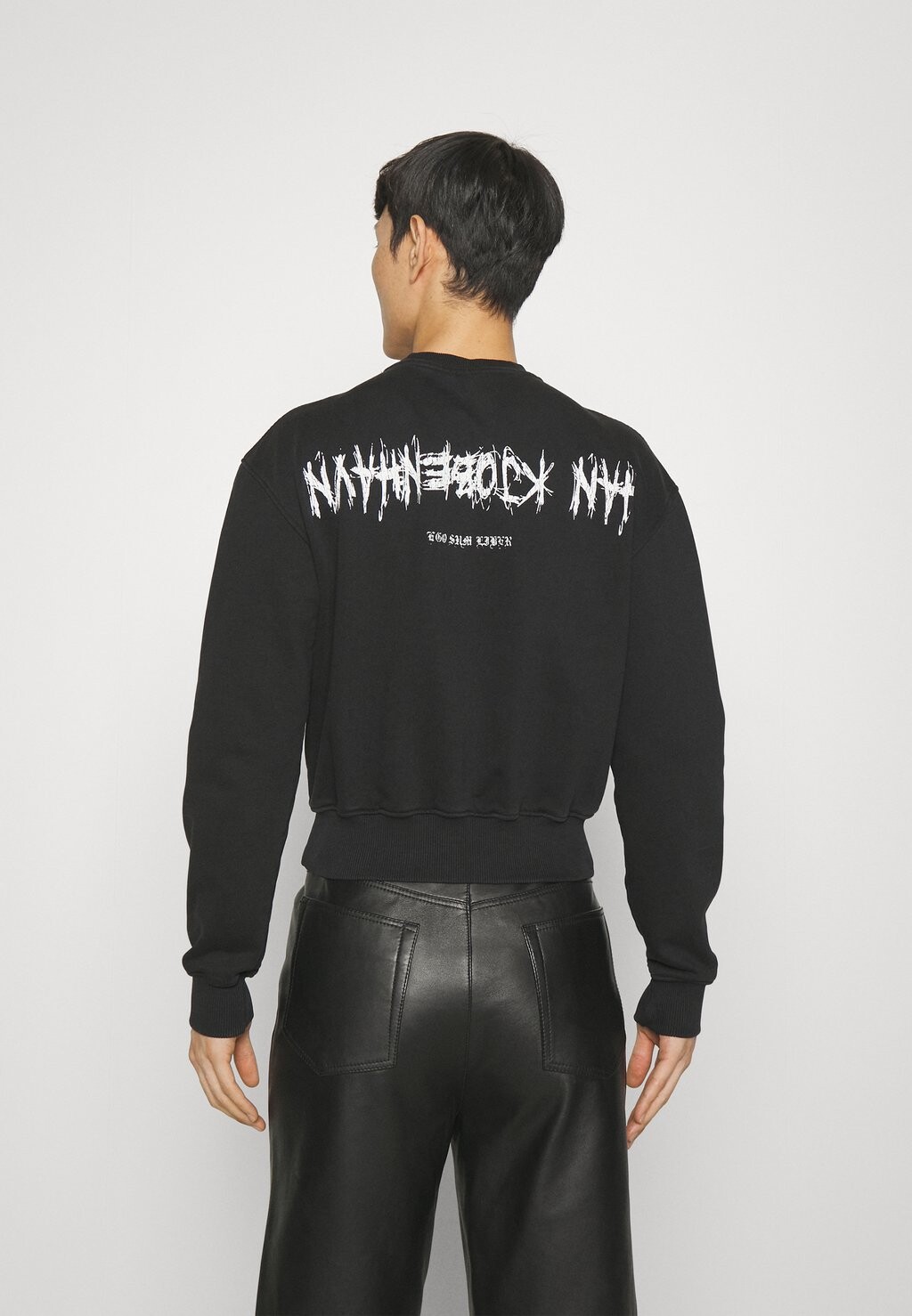 

Толстовка UPSIDE DOWN CROPPED RELAXED UNISEX Han Kjøbenhavn, черный