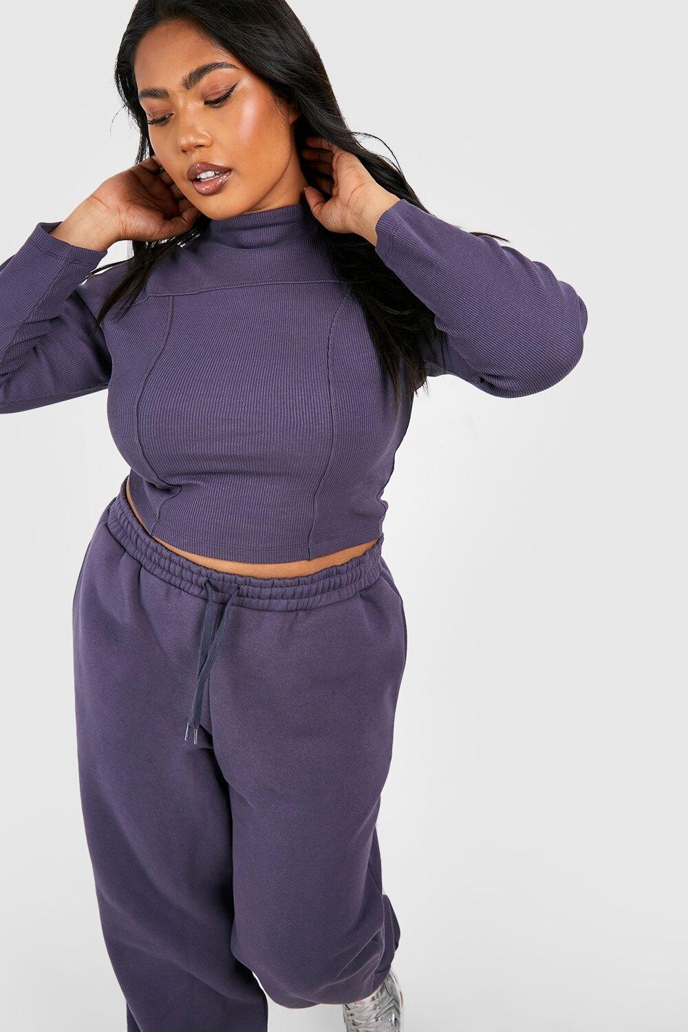 

Топ с высоким горловием и деталями по швам Boohoo, угольный