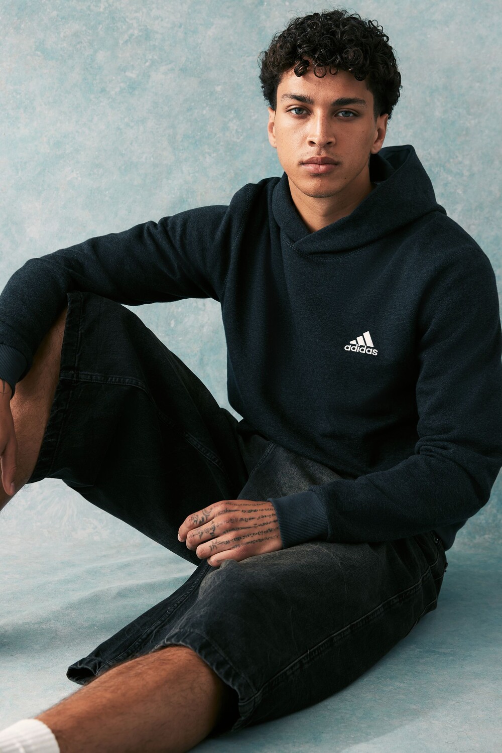 

Толстовка с капюшоном Adidas, черный