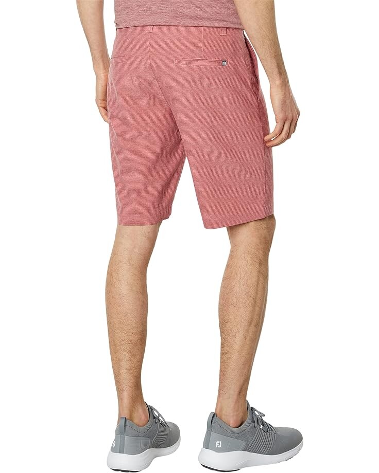 

Шорты TravisMathew Sand Harbor, цвет Heather Garnet Rose