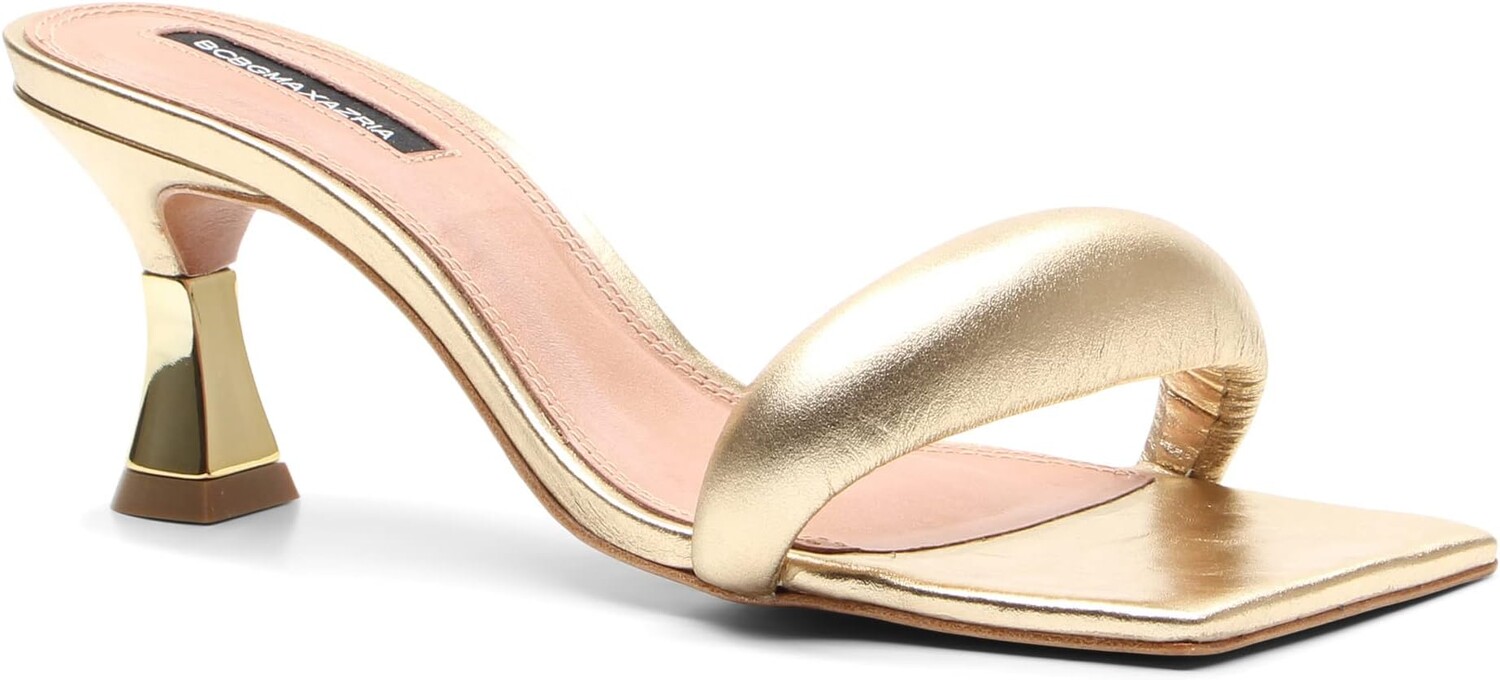 

Туфли BCBGMAXAZRIA Favari Puffy Leather Sandal with Gold Heel, цвет Platino