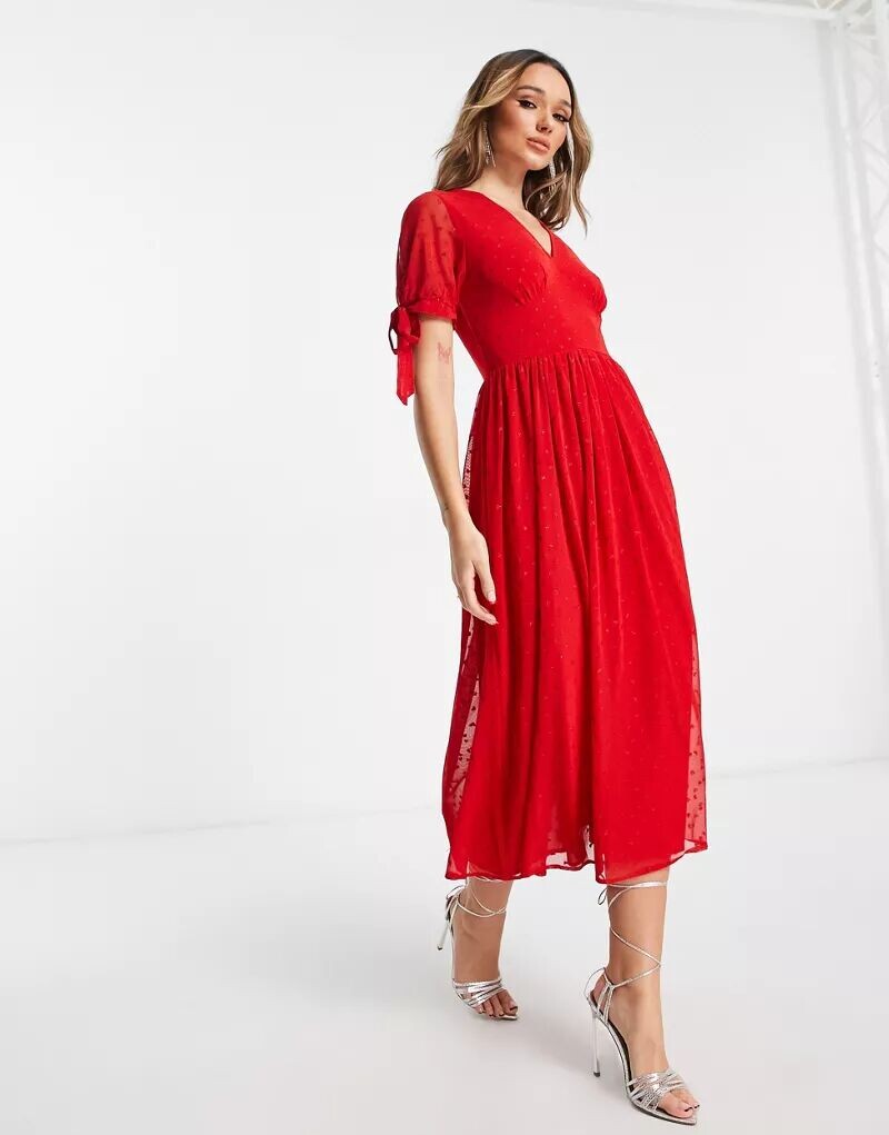 

Красное платье макси с блестками и сердечками Never Fully Dressed