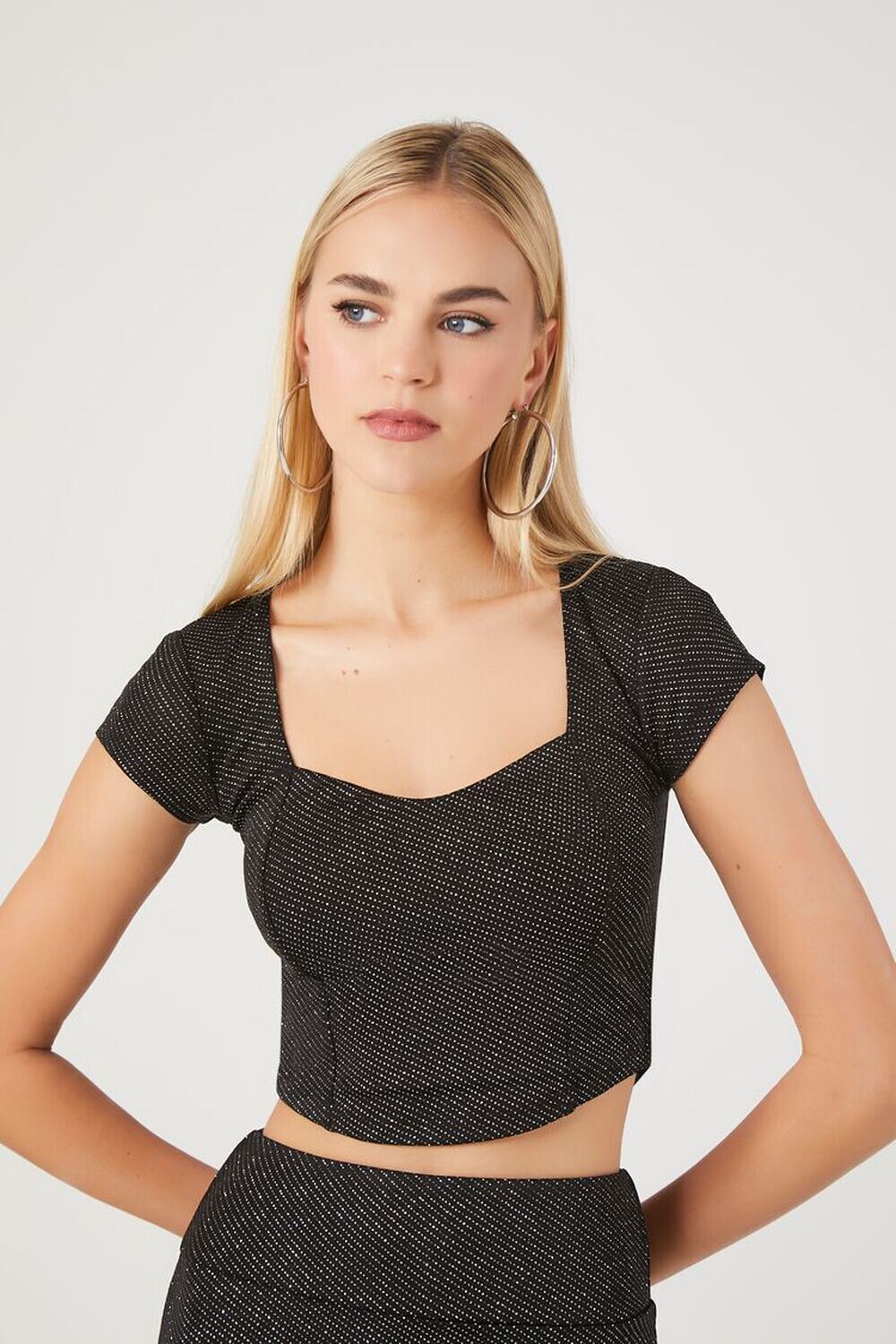 

Укороченный топ в форме сердца с блестками Forever 21, черный