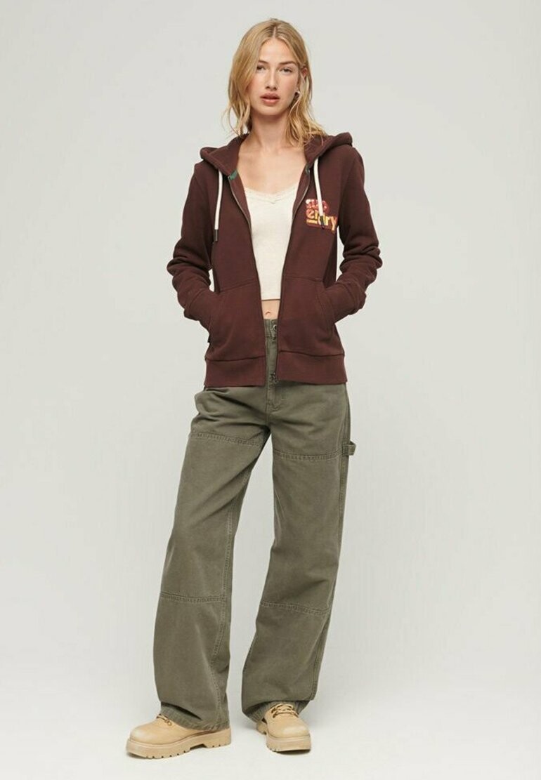 

Толстовка CLASSIC LOGO HOODIE Superdry, цвет bitter chocolate brown