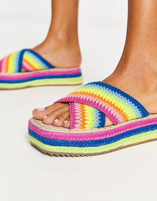 

Радужные мюли на платформе ASOS DESIGN Jazlyn, связанные крючком