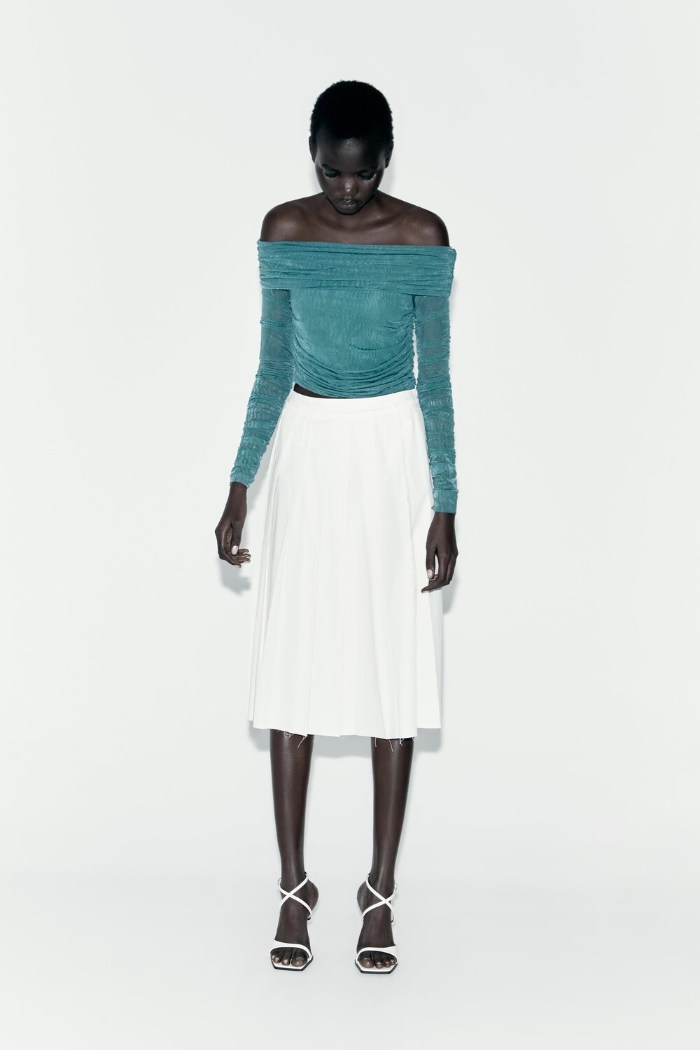 

Топ из органзы с оборками Zara, бирюзовый