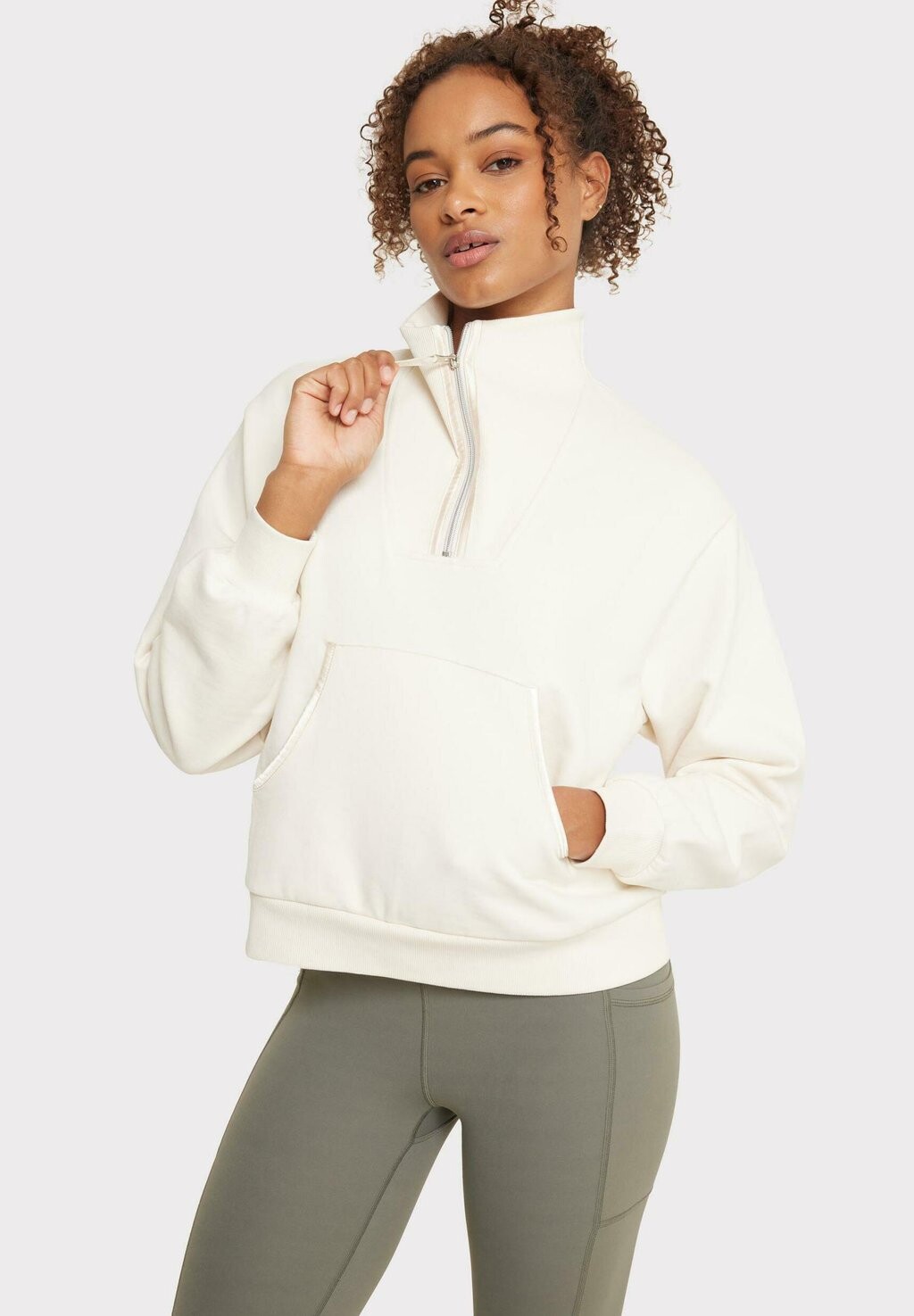 

Толстовка QUARTER-ZIP Chelsea Peers, цвет off white