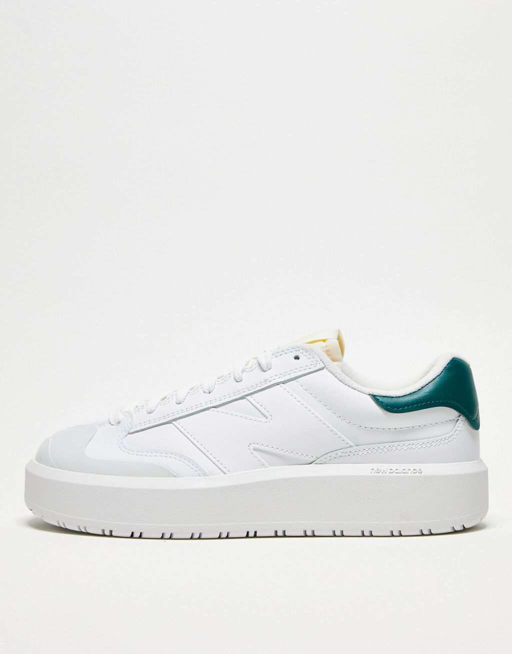 

Белые кроссовки New Balance CT302 с зеленой отделкой, Зеленый