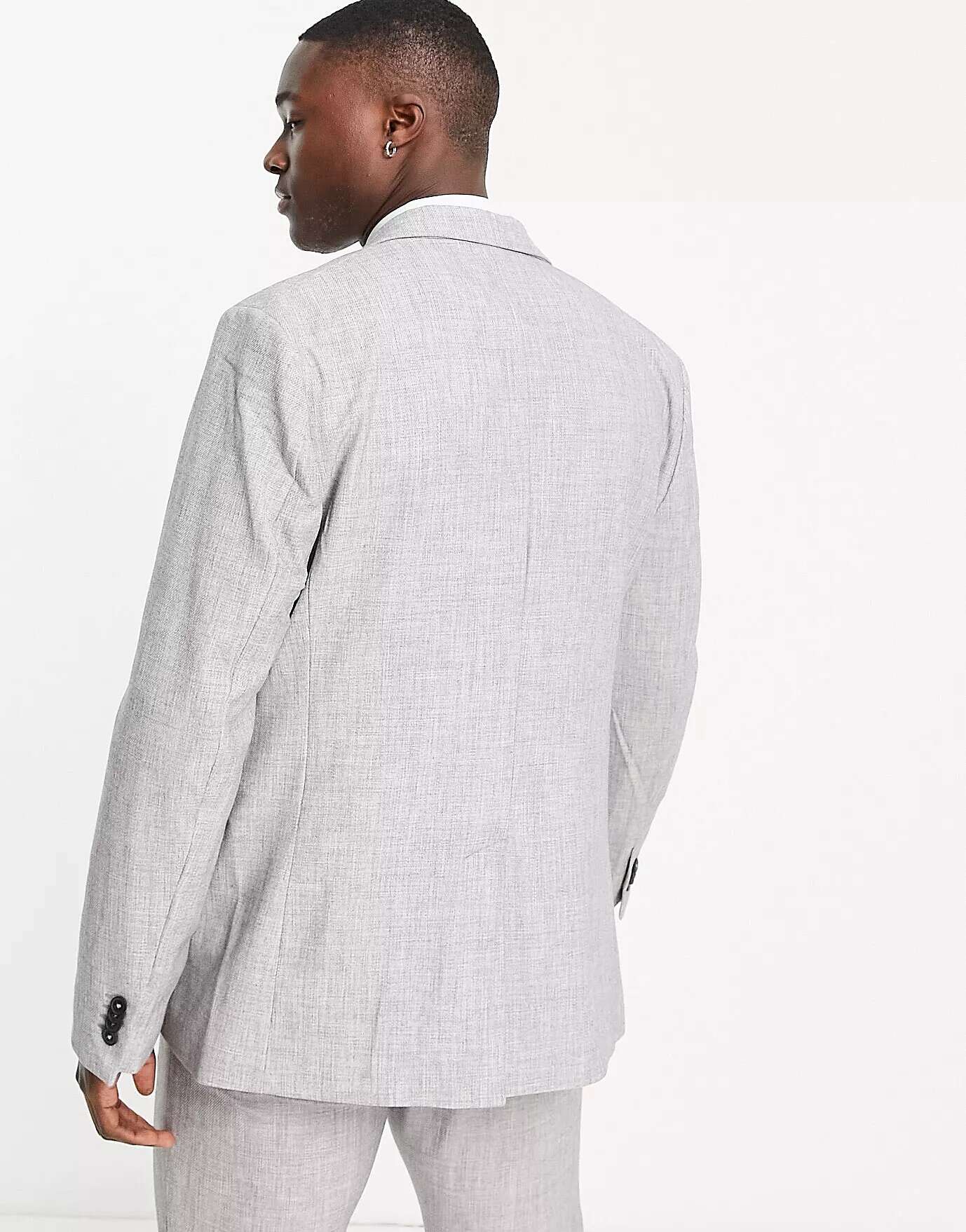 цена Приталенный пиджак серого цвета New Look