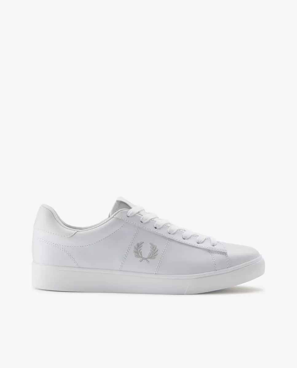 

Кожаные кроссовки унисекс с белыми шнурками и логотипом сбоку Fred Perry, белый