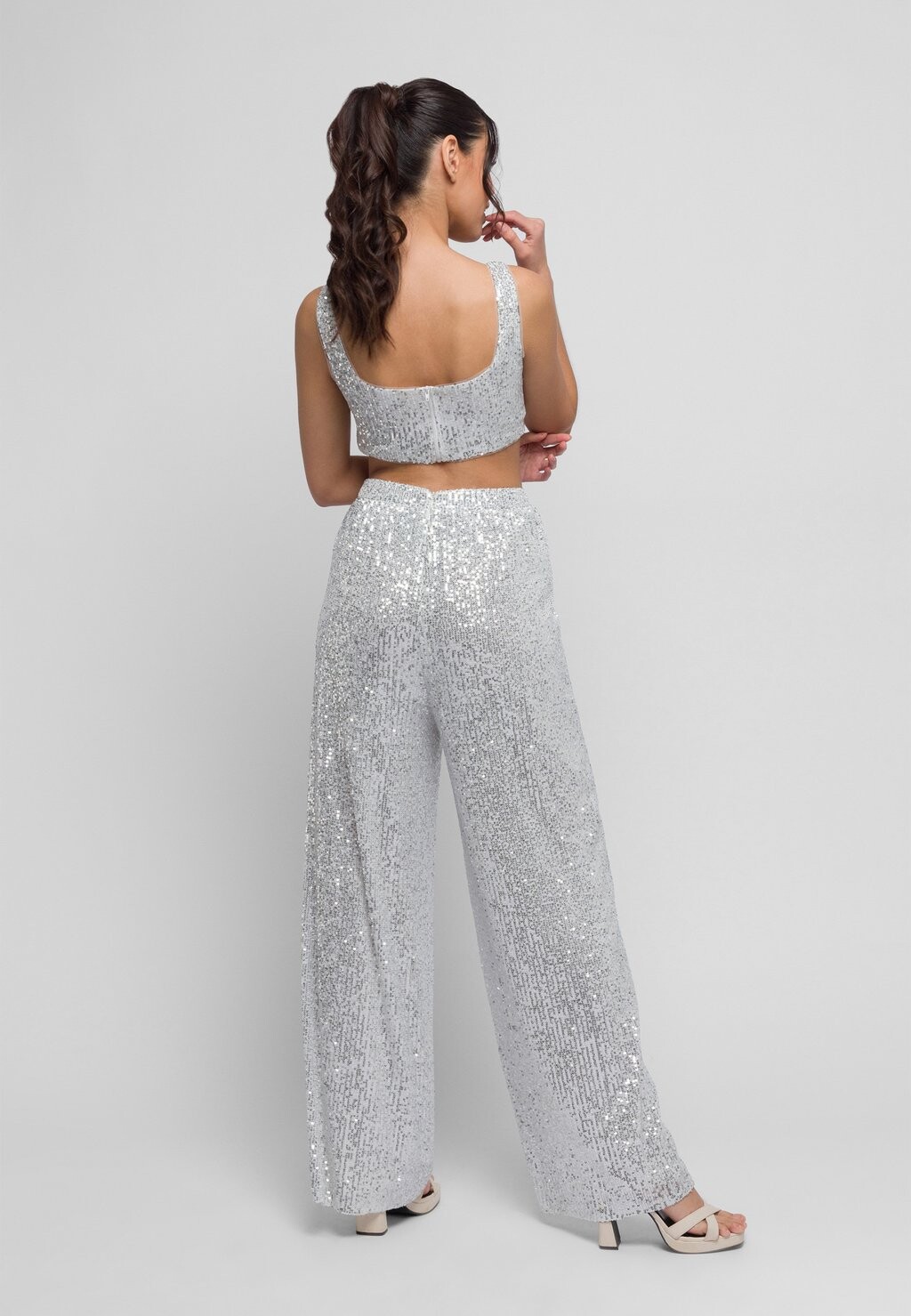 

Топ SALI CROP Jaded Rose, серебристый