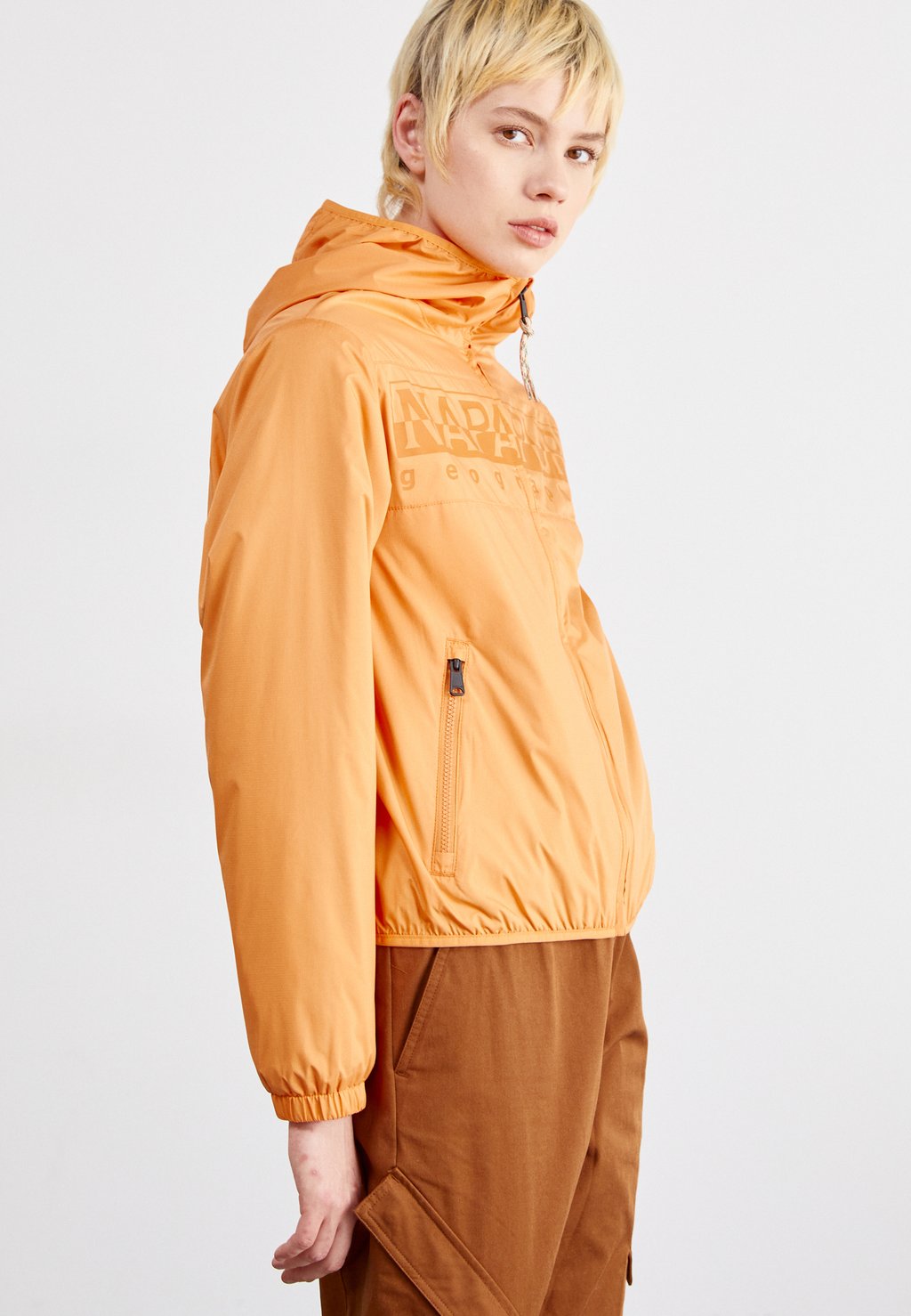 цена Куртка летняя RAYMI Napapijri, оранжевый