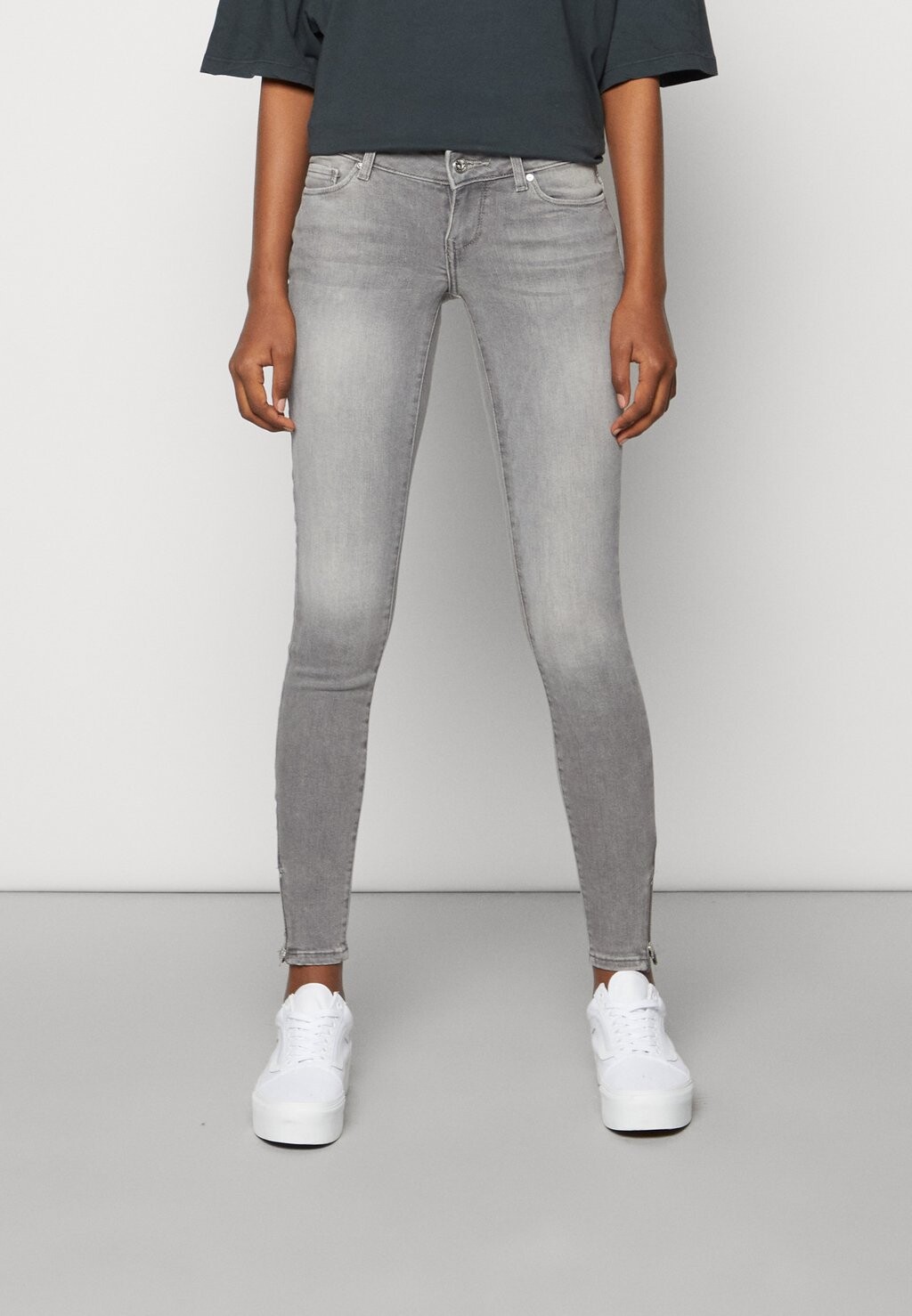 

Джинсы Skinny Fit ONLY