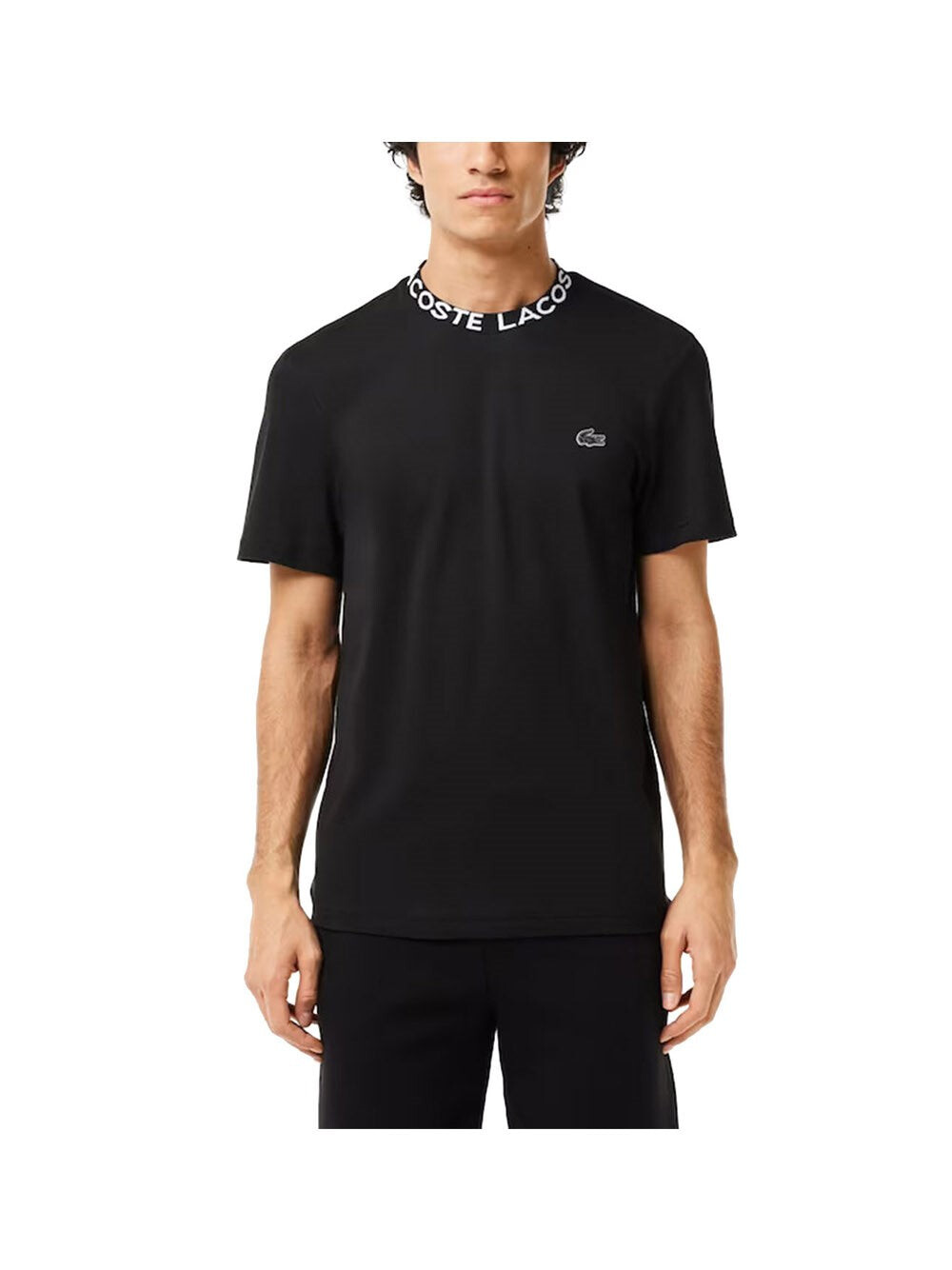 

Черная мужская футболка Lacoste
