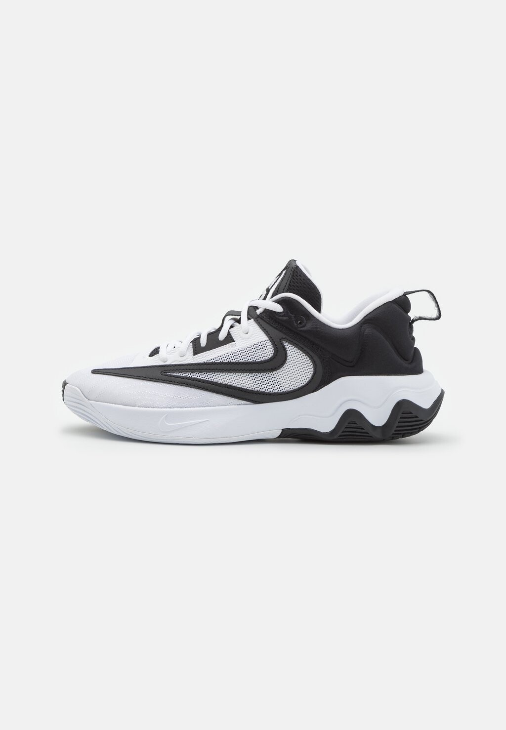

Баскетбольные кроссовки Nike