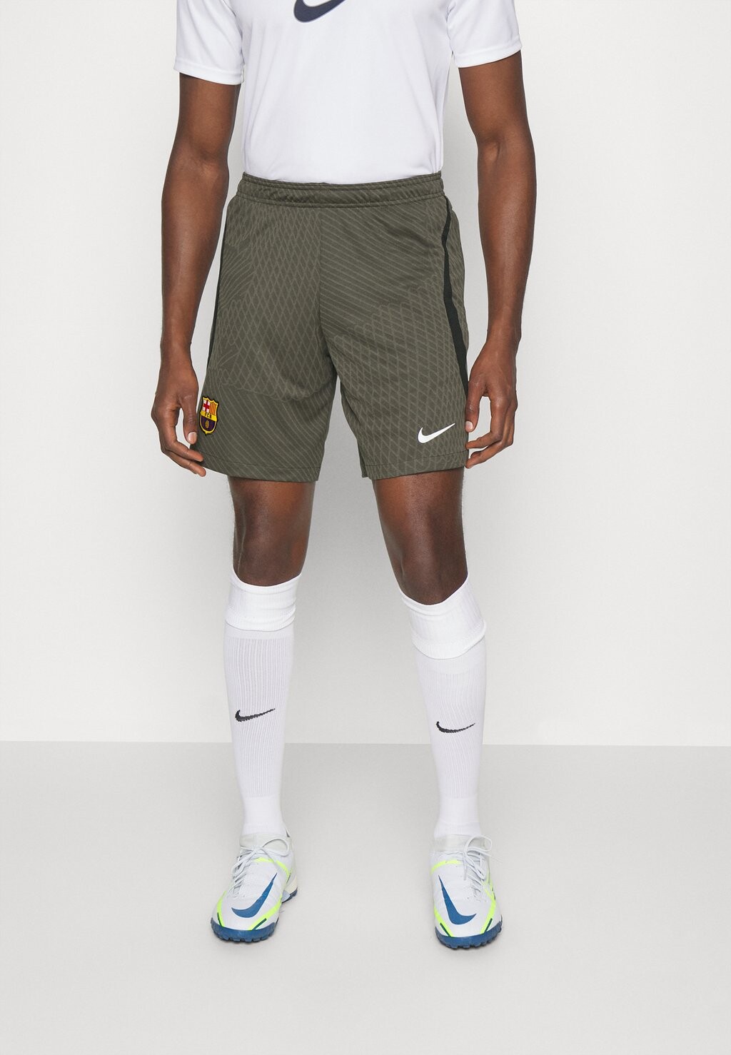 

Спортивные брюки Nike