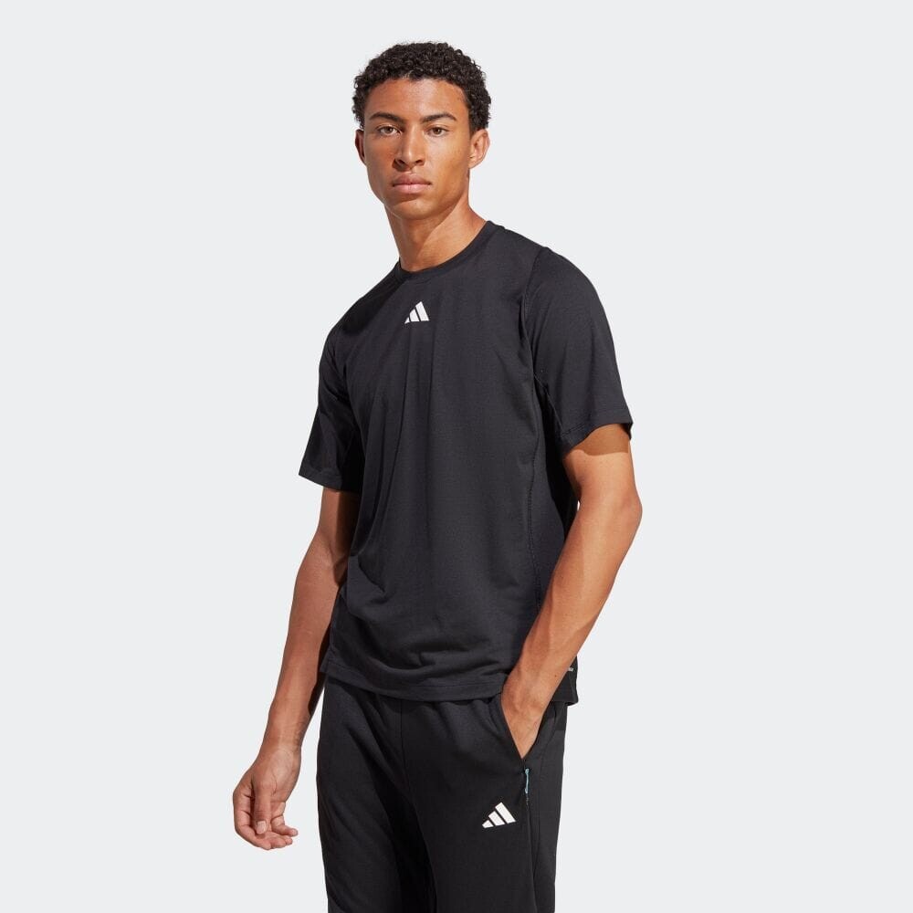 

Футболка Adidas HS7519, черный