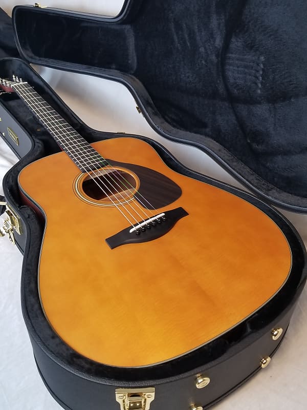 Акустическая гитара Yamaha FGX5 Red Label Folk Guitar Solid Sitka Spruce Top, Solid Mahogany B&S, MIJ, w/HSC