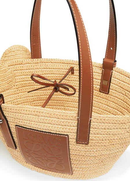 

Маленькая сумка Elephant Basket Loewe