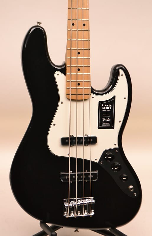 

Басс гитара Fender Player Series Jazz Bass Maple Fingerboard Black