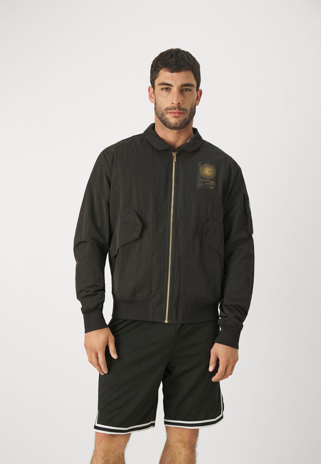 Куртка тренировочная NBA Nike, цвет black/metallic gold-coloured кроссовки munich osaka metallic black gold coloured