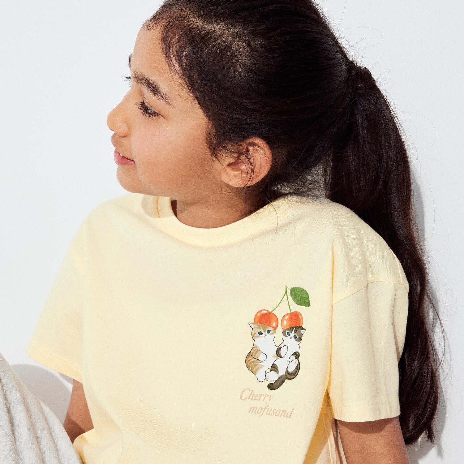 

Футболка UNIQLO Girls Mofusand Fruit Paradise Ut, бледно-желтый