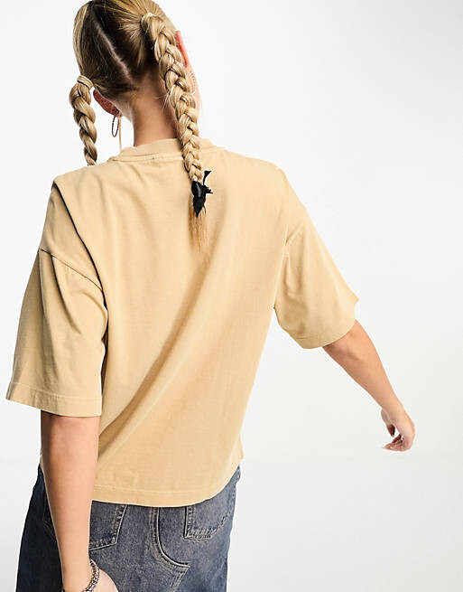 

Коричневая укороченная футболка Carhartt WIP nelson
