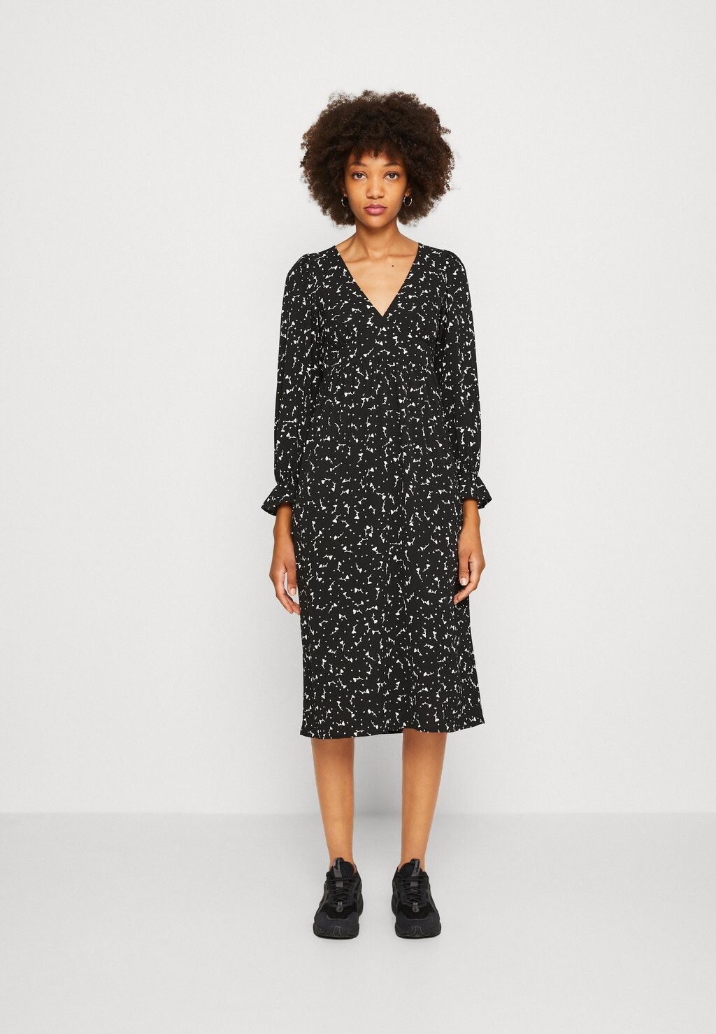 

Дневное платье Monki
