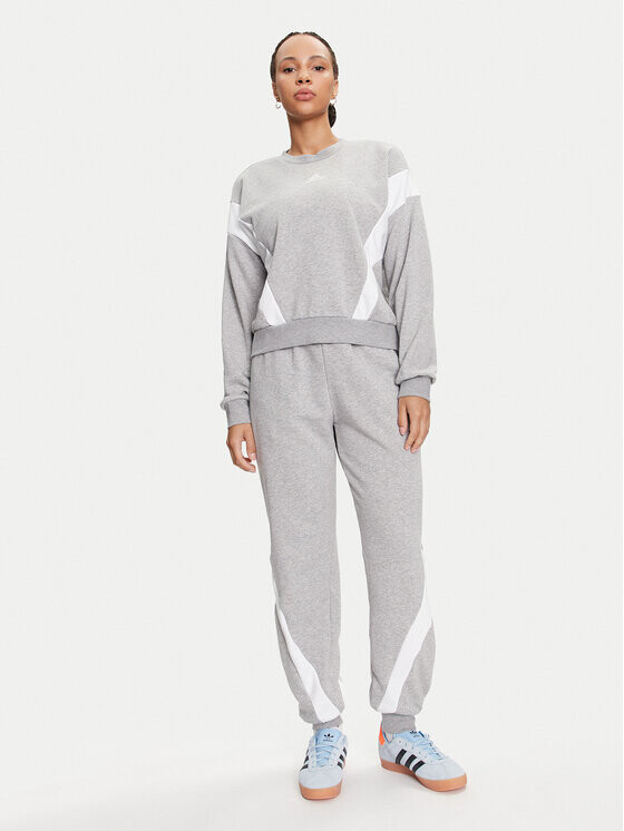 

Спортивный костюм regular fit Adidas, серый