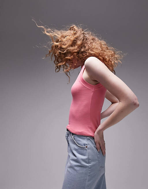

Розовый узкий жилет Topshop