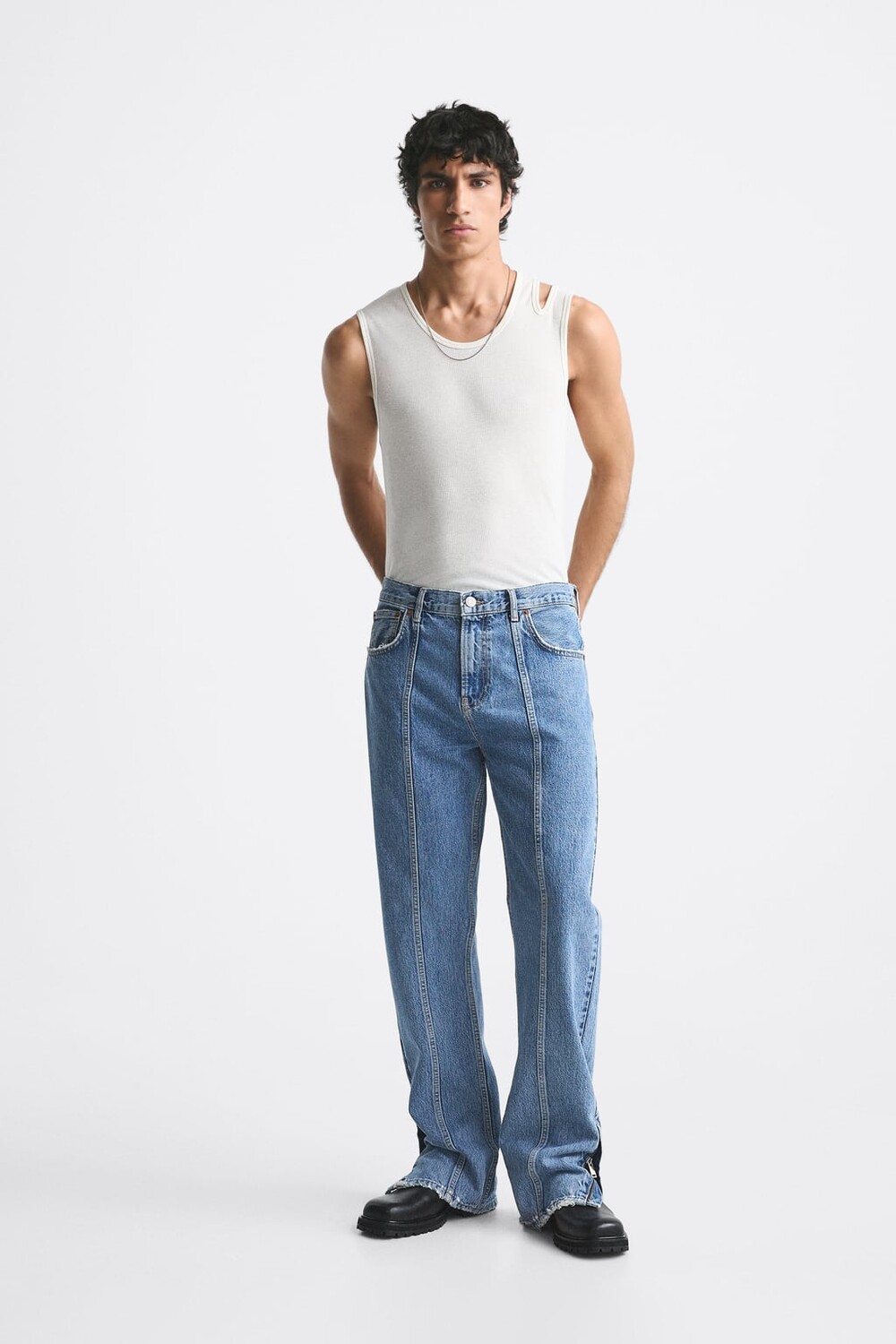 

Футболка в реблу с вырезами ZARA, белый