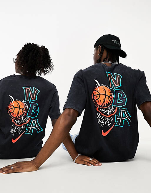 

Черная футболка унисекс с принтом на спине Nike Basketball NBA