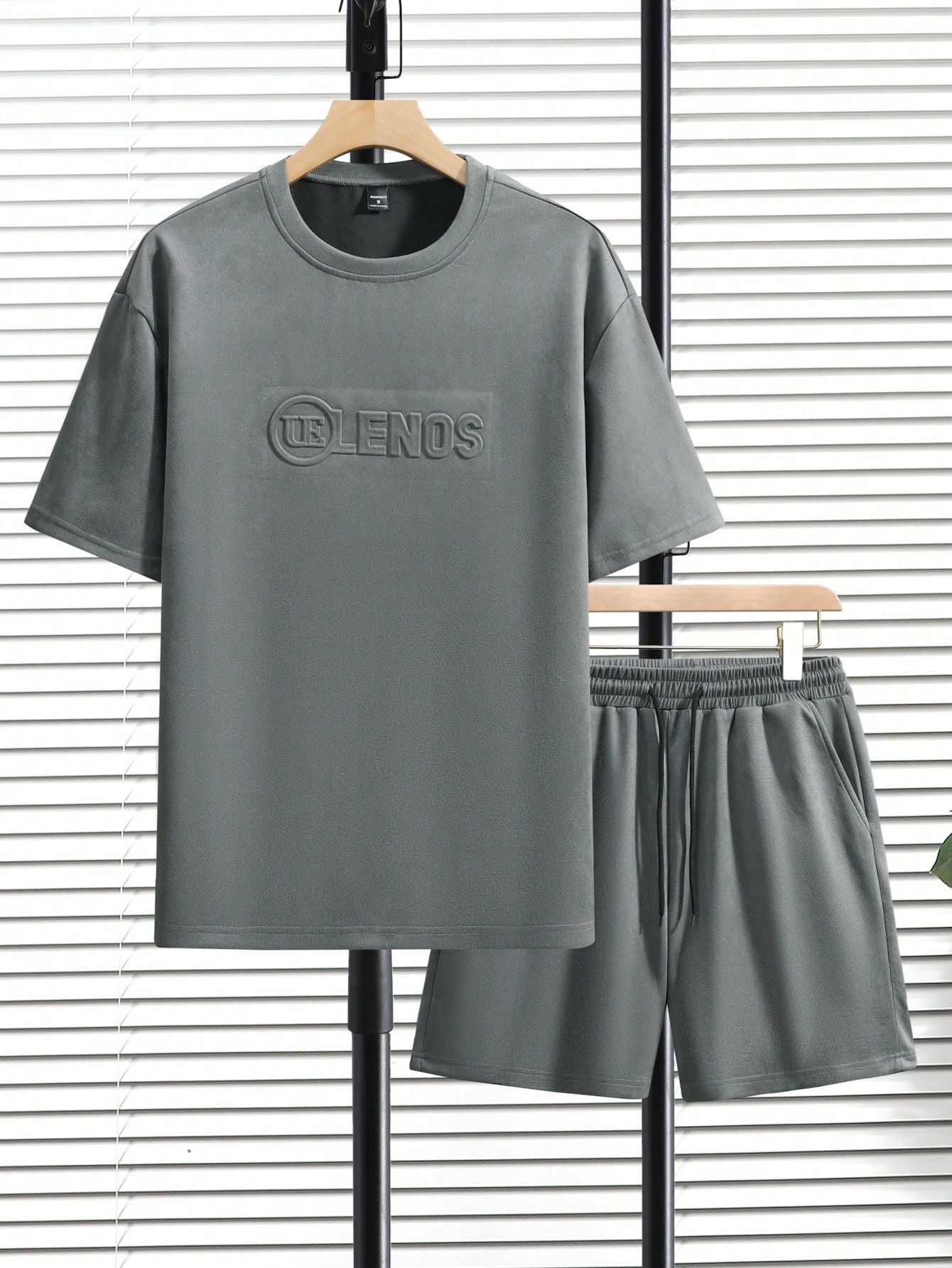 Мужской комплект из футболки и шорт с короткими рукавами Manfinity Homme, серый