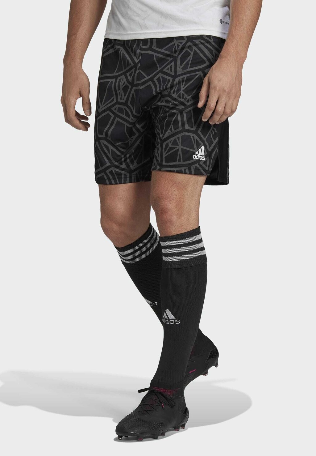 

Спортивные шорты Adidas, черный