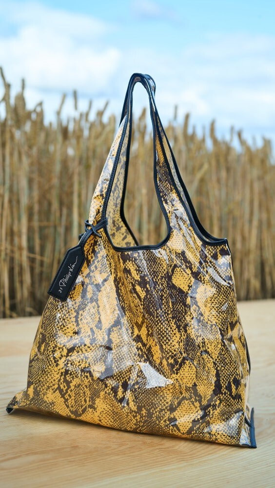 

Сумка-тоут 3.1 Phillip Lim Python Printed Market