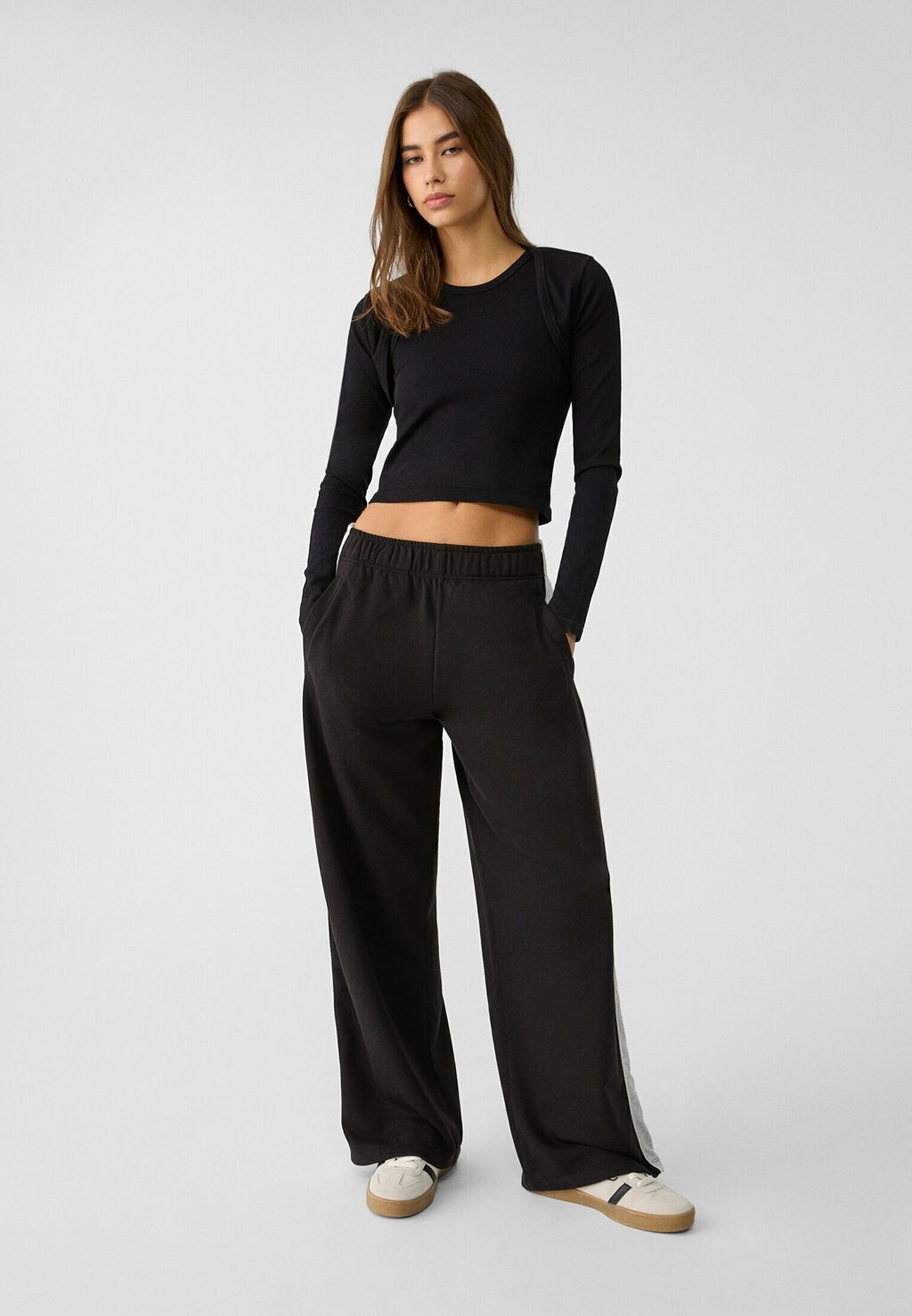 

Кардиган SET Stradivarius, черный