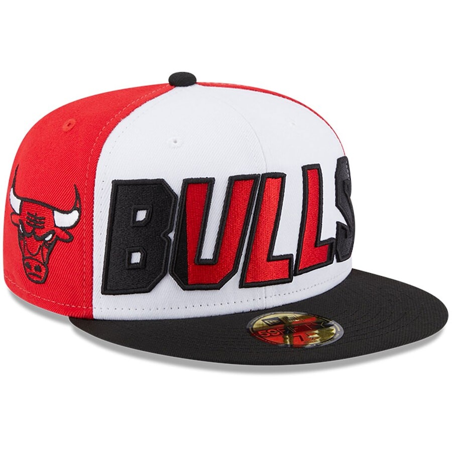 

Бейсболка New Era Chicago Bulls, белый