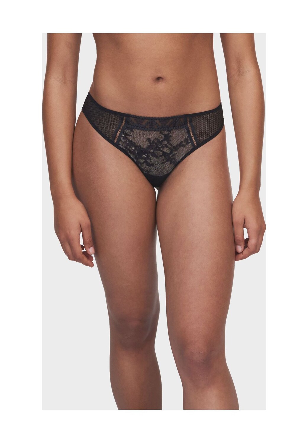 

Женские полупрозрачные кружевные стринги Olivia Passionata, черный