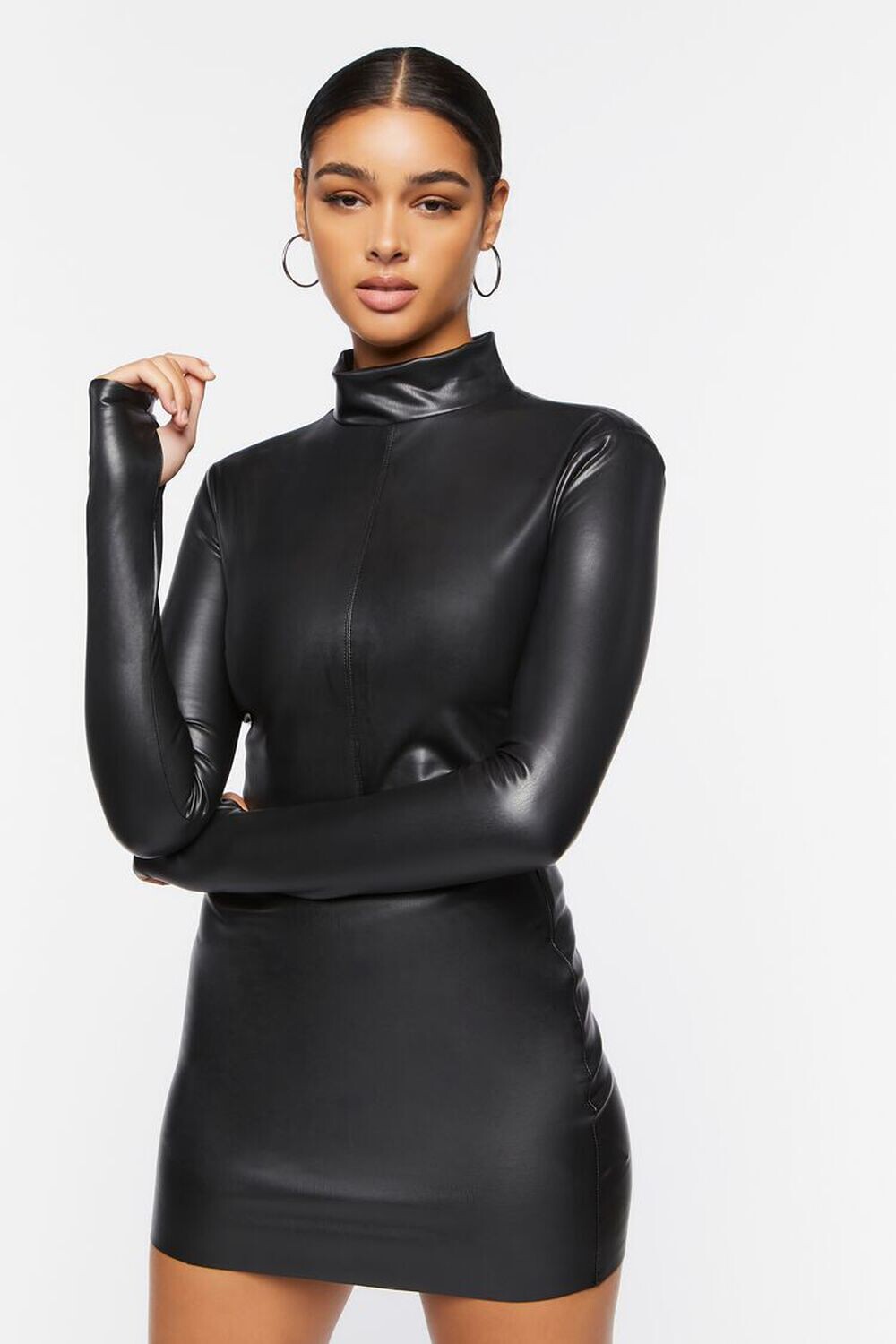 

Укороченный топ из искусственной кожи с воротником-стойкой Forever 21, черный
