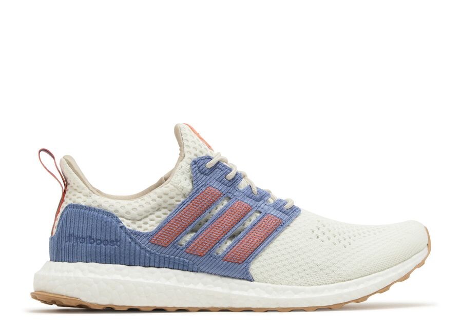 

Кроссовки adidas UltraBoost 1.0, цвет Off White Crew Blue