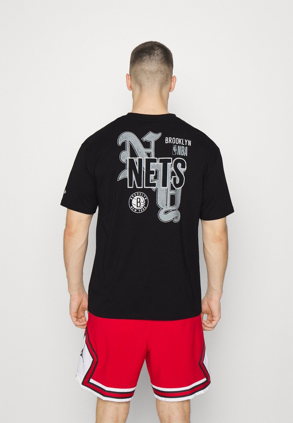 

Футболка New Era