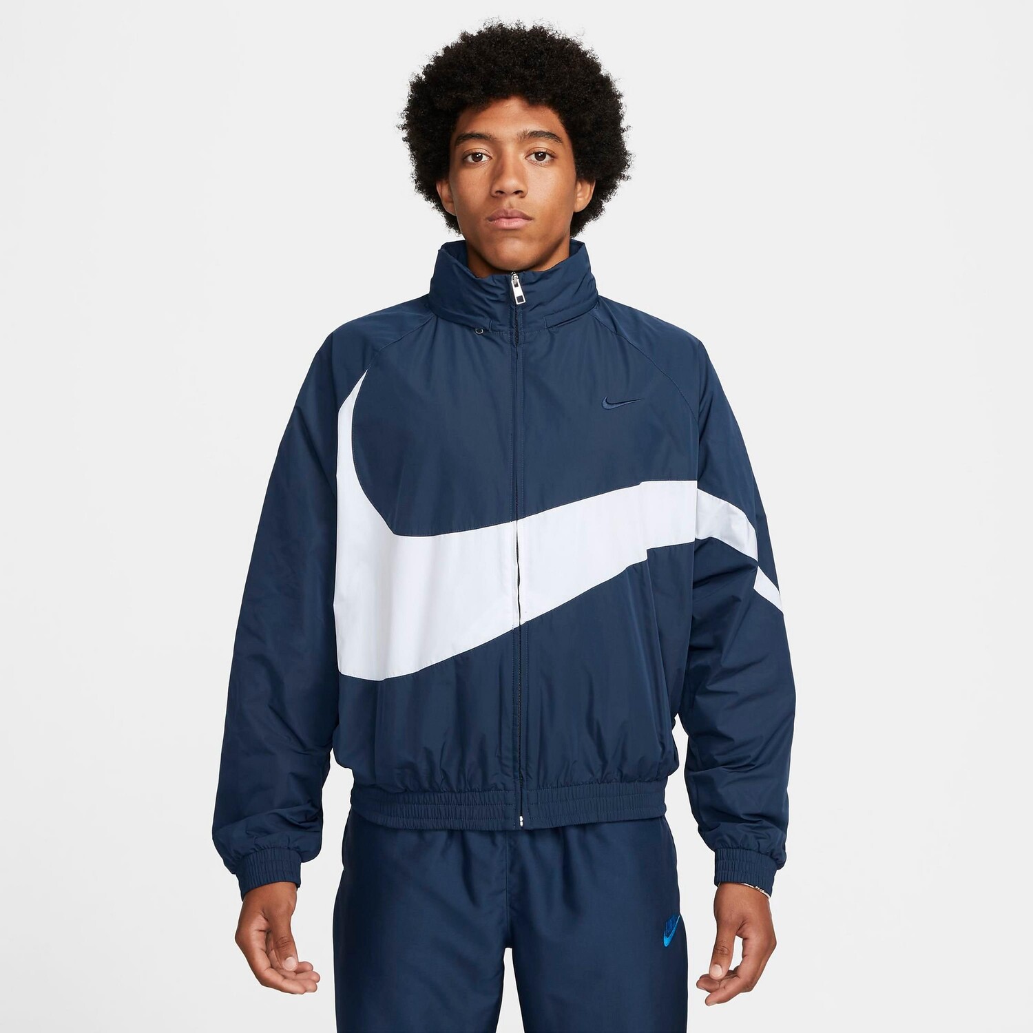 

Мужская тканая куртка с молнией во всю длину Nike Swoosh, синий
