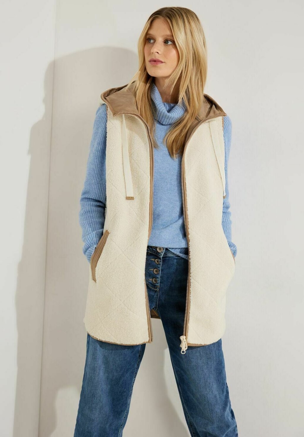 

Жилет Cecil, цвет beige