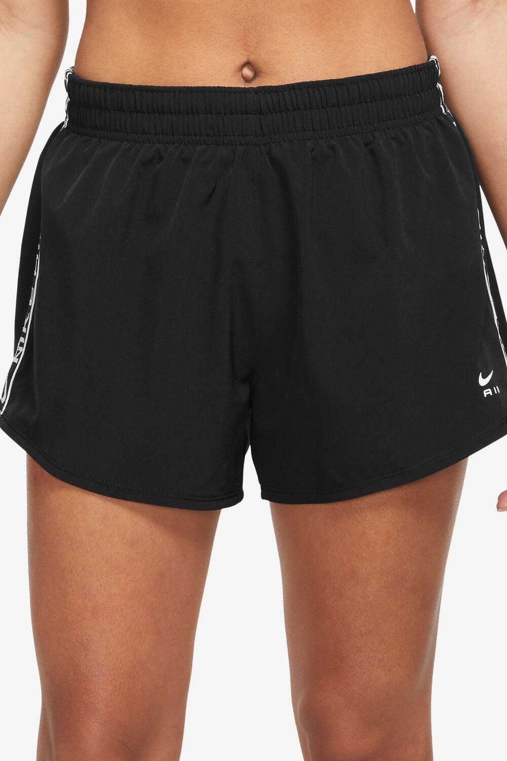 

Шорты Air Dri-FIT со средней талией 3 дюйма Nike, черный